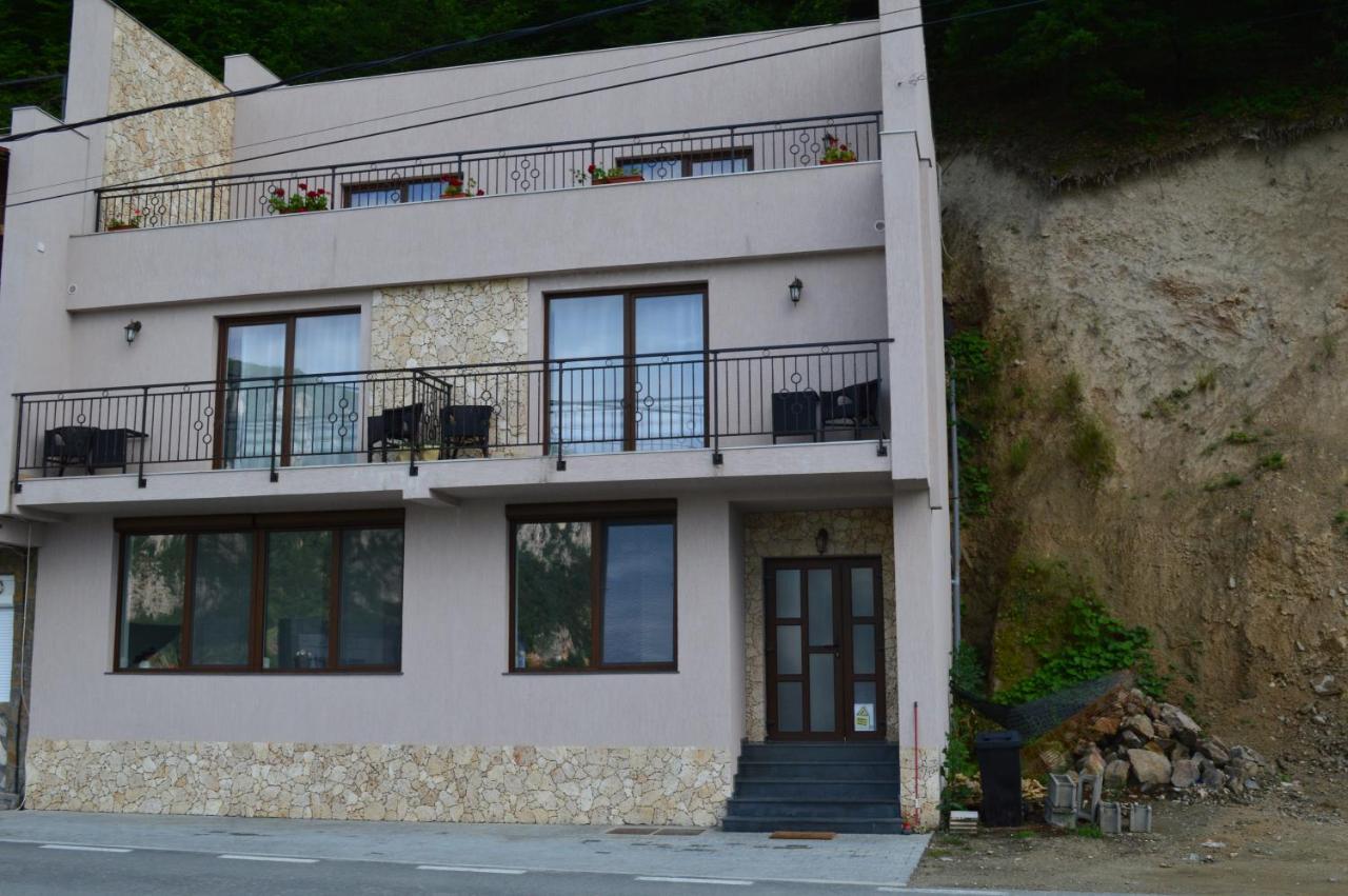 Casa Cattaleya Hotel Dubova Buitenkant foto